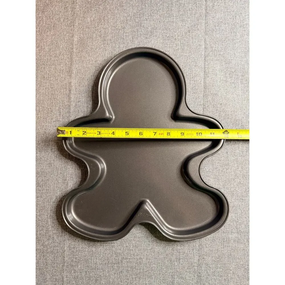 Wilton Gingerbread Boy Man Girl cookie cake decorating pan style 2105-8128 - EUC
